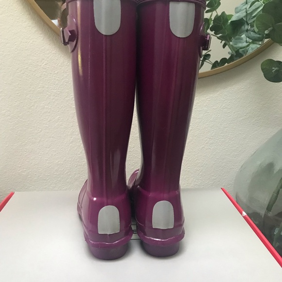 SOLD Hunter rain boots (us 5 big girls) - Picture 4 of 7